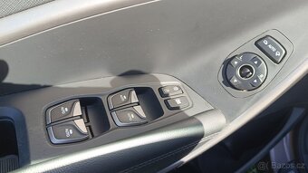 Hyundai SantaFe - 12