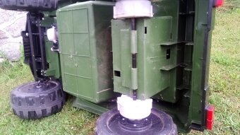 Dětské elektrické autíčko JEEP - 12