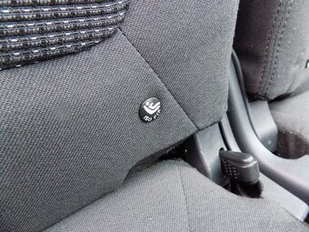 Peugeot 5008 2.0 HDI 100 KW PANORAMA TAŽNÉ - 12