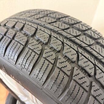 BMW X3 G01 5x112 R18 ET22+ZIMNÍ 225/60R18 7,5mm - 12