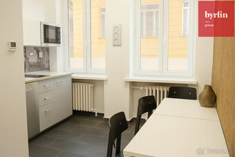 Investiční příležitost – 2 byty (celé patro) v centru Ostrav - 12