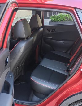 Hyundai Kona 1.6T-GDi AUTOMAT 130 kw - 12