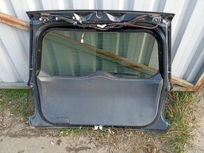Dveře Fiat Sedici. - 12