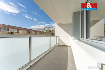 Prodej bytu 3+1, 74 m², Praha, ul. Poznaňská - 12