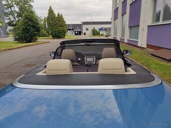 Volkswagen Eos 1,6 FSI / servis / - 12