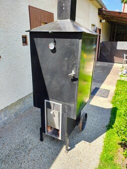 Udírna s grilem - 12