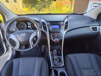 Hyundai i30 Cupe.1.4,16V,73kw.R.V.9/2014.STK Nová.Km 124 300 - 12