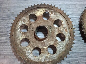 Jawa 50 pionyr, mustang - rozeta - 12