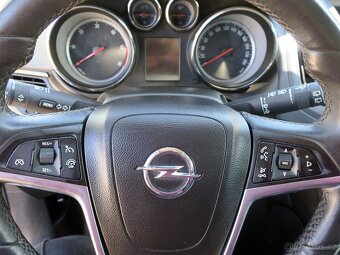 Prodám Opel Zafira 2.0 CDTi 121 kW 7-míst - 12