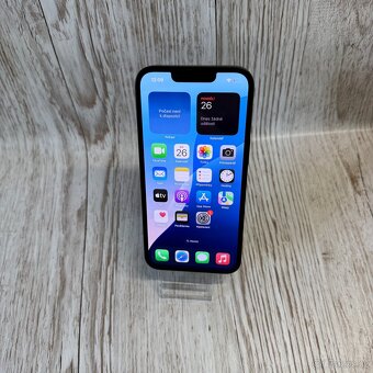 iPhone 14 256GB, černý (12 měsíců záruka) - 12