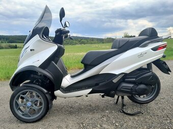 Piaggio MP3  300i   ABS,ASR - 12