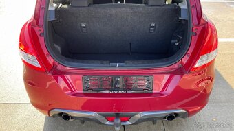 SUZUKI SWIFT 1.6i SPORT - 12