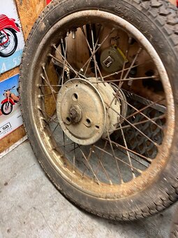 Kola Jawa pionýr/mustang - 12