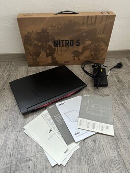 HERNÍ MAŠiNA- RGB Acer Nitro-i5 11.g/SSD/RTX/ - 12