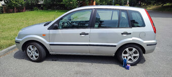 Ford Fusion - 12