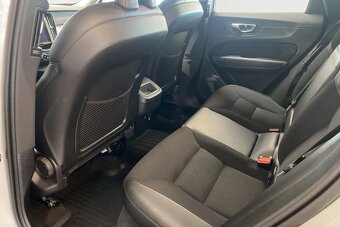 Volvo XC60 B4 AWD  Momentum Edition 2020 - 12