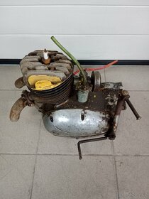 ČZ 125 T r.v. 1949-50 - Motor.. - 12