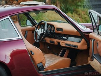 Porsche 911 3.0 SC - 12