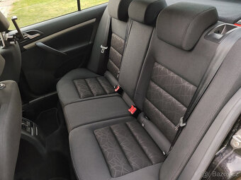 benzínová Škoda Octavia FAMILY 1.4 UNIKÁTNÍ STAV DSG automat - 12