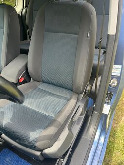 VW Caddy Maxi Trendline 2016, 2,0 TDI 75 kW, 7 míst - 12