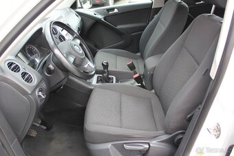 Volkswagen Tiguan 2.0 TDI, manuál, SERVIS - 12
