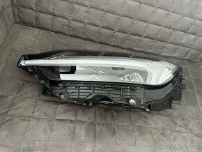 Volvo XC 60 levé světlo - 12