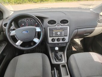 Prodám Ford Focus 1.6TDCI 66Kw r.v.2005 tažné zařízení - 12