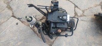 AR 1.9 TD převodovka, startér, turbo, vodní pumpa a další - 12