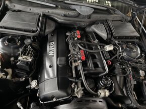 BMW e39 525i    Nepojízdné - 12
