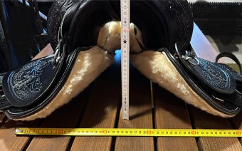 Westernové sedlo 26) černé oválné krátké široké - 12