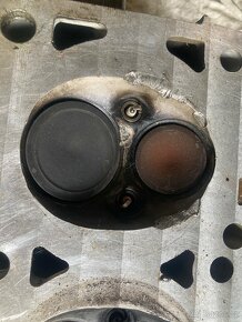 Díly motor 5,7 hemi V8 Dodge ram - 12