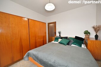 Prodej bytu 4+1 s garáží a zahradou, 78 m2, Hořice - 12