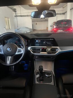 BMW 330e hybrid - 12
