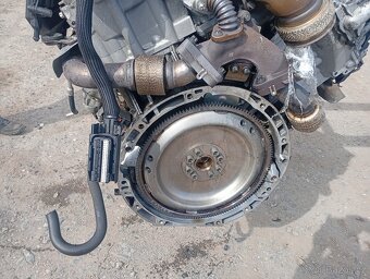 MERCEDES BENZ ML W164 , VITO, VIANO W639 MOTOR 3,0CDI - 12