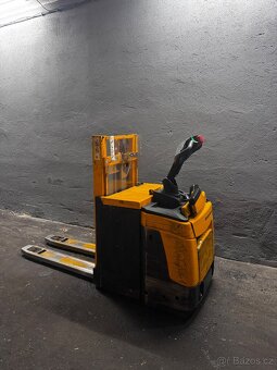 Elektrický vysokozdvižný vozík Jungheinrich za 29.000Kč - 12