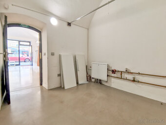 Pronájem prodejny v blízkosti centra Sušice - 12