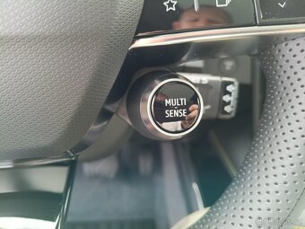 RENAULT  Nový Scénic iconic 220 k long range 2025 - 12