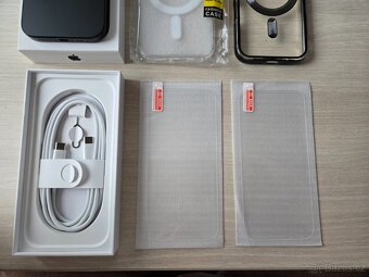 Apple Iphone 16 PRO 256 GB + záruka O2 jako nový - 12