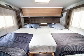 205PS ADRIA SONIC 3.5t 2,3 Iveco 4místa 7M 600 OBYTNÉ AUTO - 12