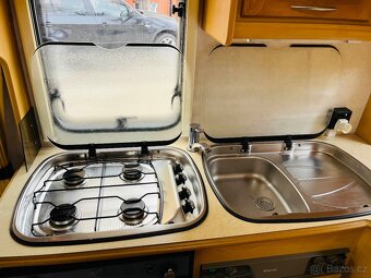 Anglický karavan Elddis - 12