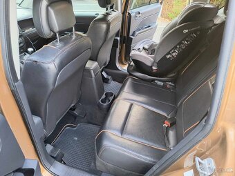 Jeep Compass - 12