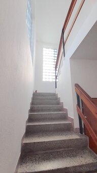 Pronájem vícegeneračního rodinného domu, Kostníky u Jemnice - 12