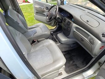Renault Scenic 1,9Dci - 12