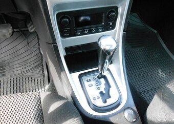 Peugeot 307 1,6 i 16V AUTOMAT 7 Míst benzín - 12