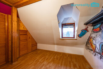 Prodej byt 2+1, 65 m² se zahradou, Chodov u Karlových Varů – - 12