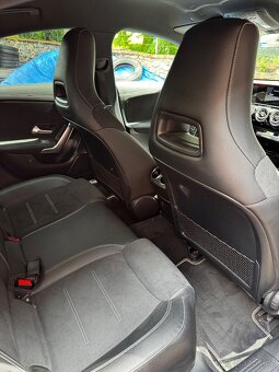 Mercedes Benz CLA 250e plug in hybrid - 12