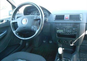 Škoda Fabia 1,4 i 55 kW KLIMA Historie benzín - 12