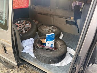 Chrysler Voyager Ram Van 2.5TD 87kw ČR Tažné - 12