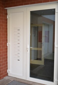 Světlý byt 2kk, cihla, os. vlastnictví, Náchod nad nemocnicí - 12