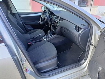 ŠKODA OCTAVIA 2,0 TDI DSG AMBITION pěkné auto bez koroze - 12